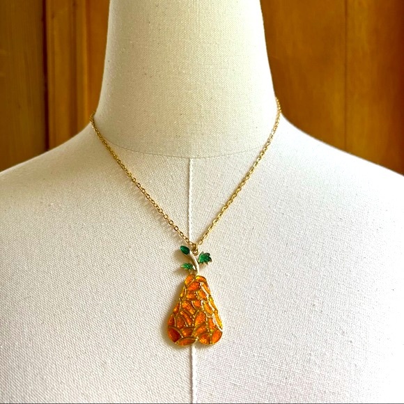 Vintage Coro Pear Pendant Necklace - Picture 2 of 9